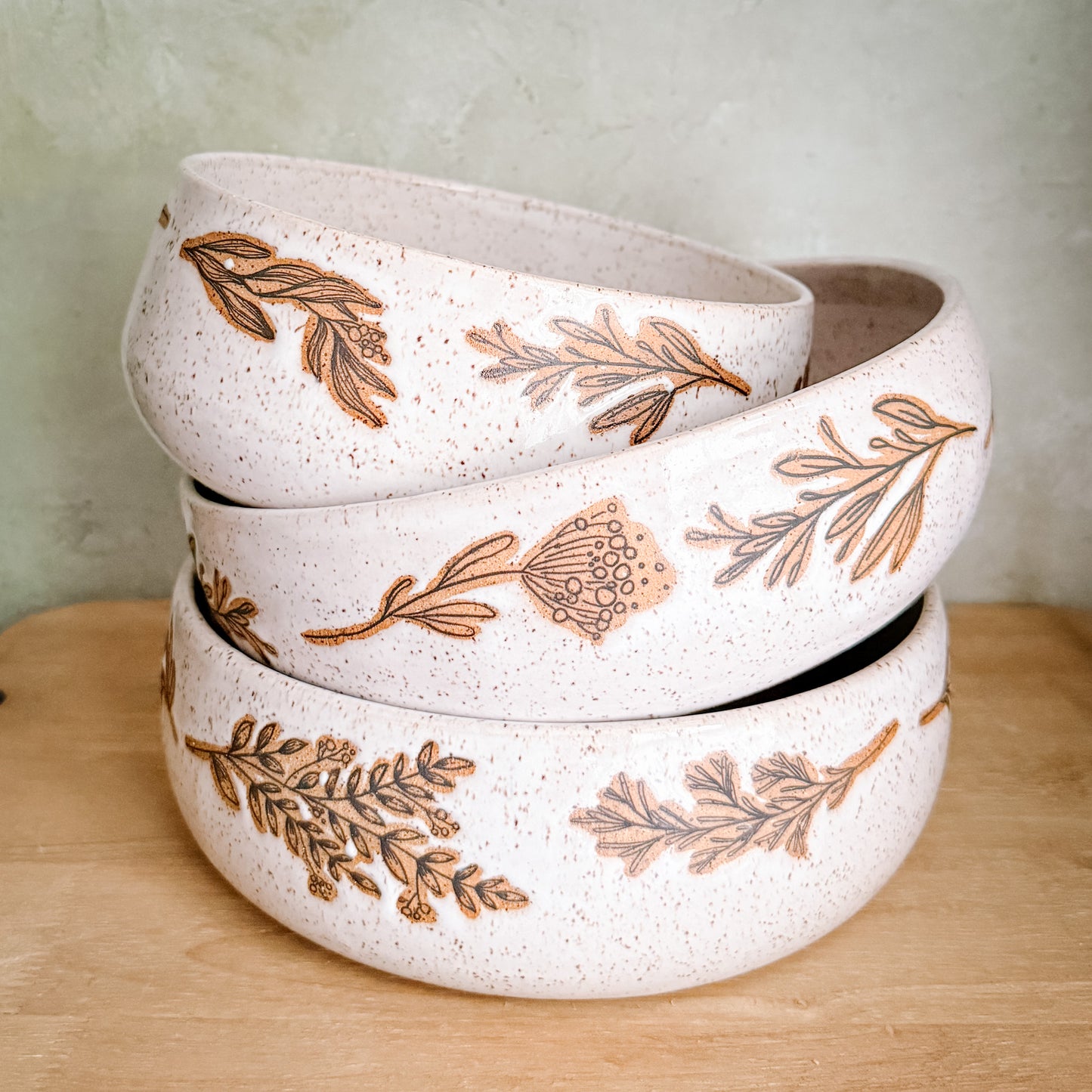 8" Speckled Wildflower Serving Bowl