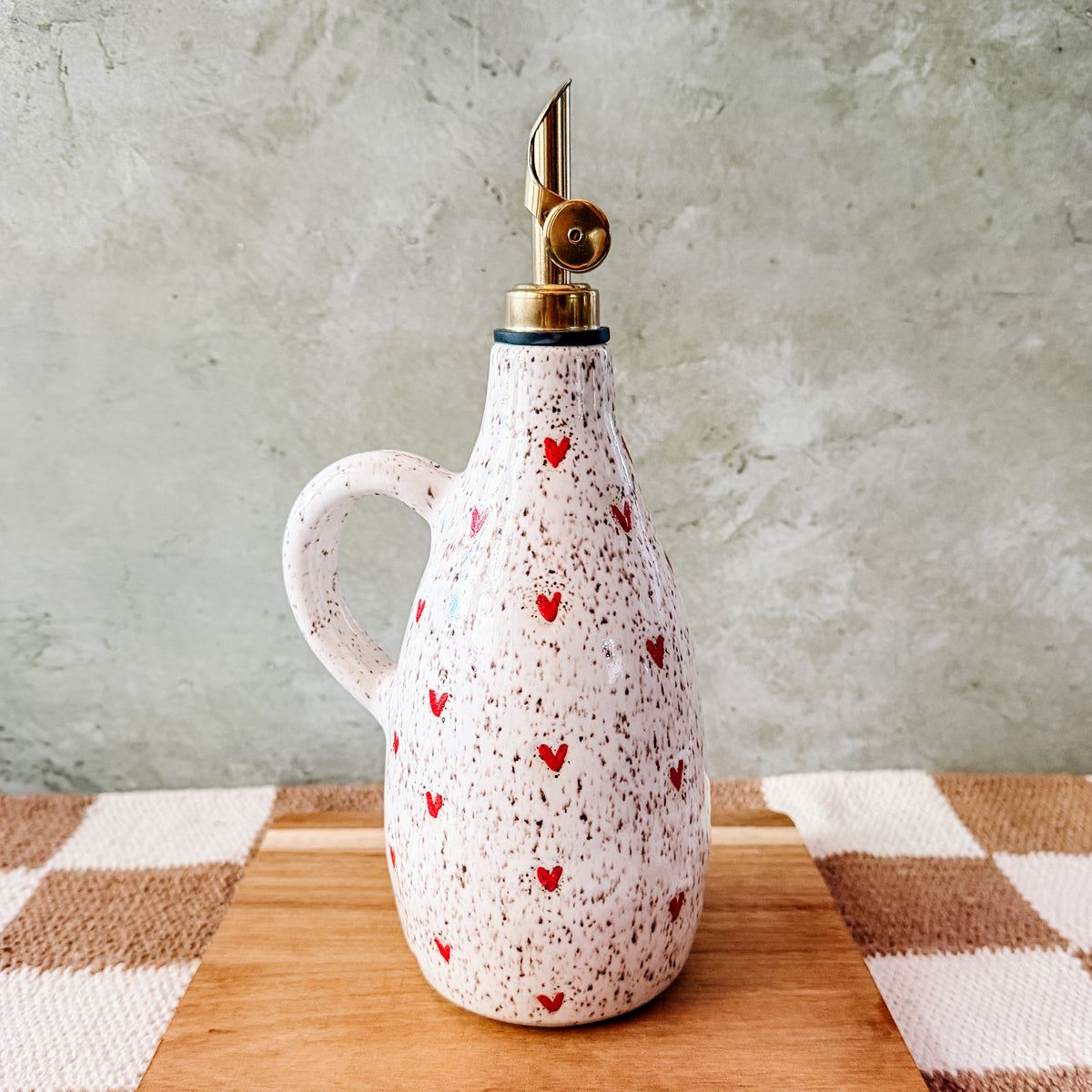 22oz  Baby Heart Oil Cruet