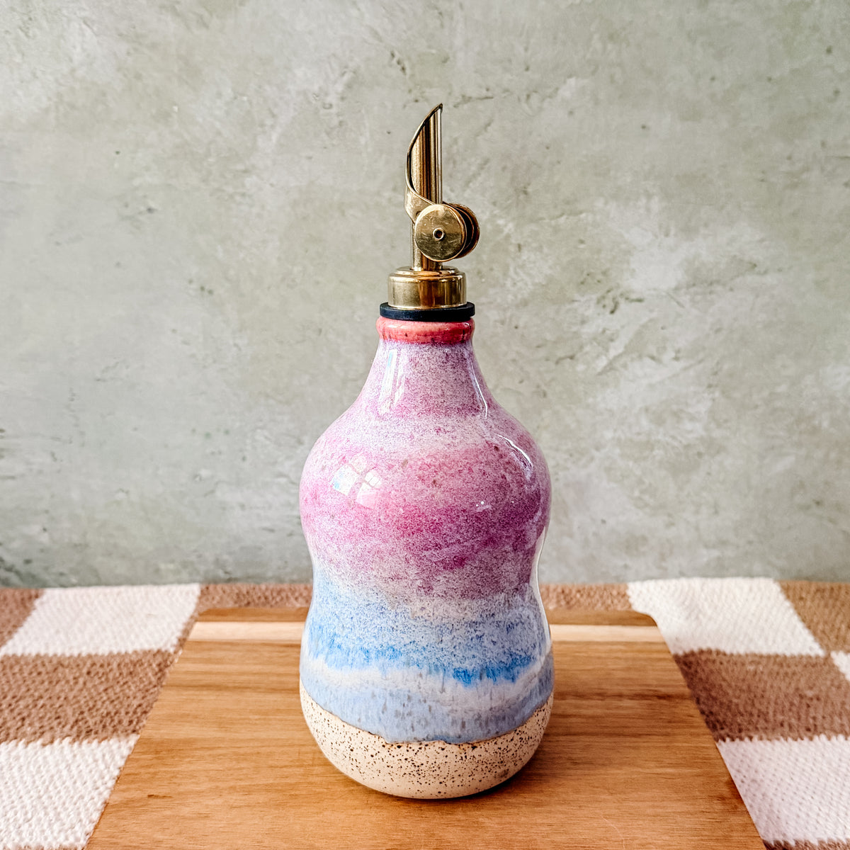 16oz  Pink & Blue Bubble Cruet