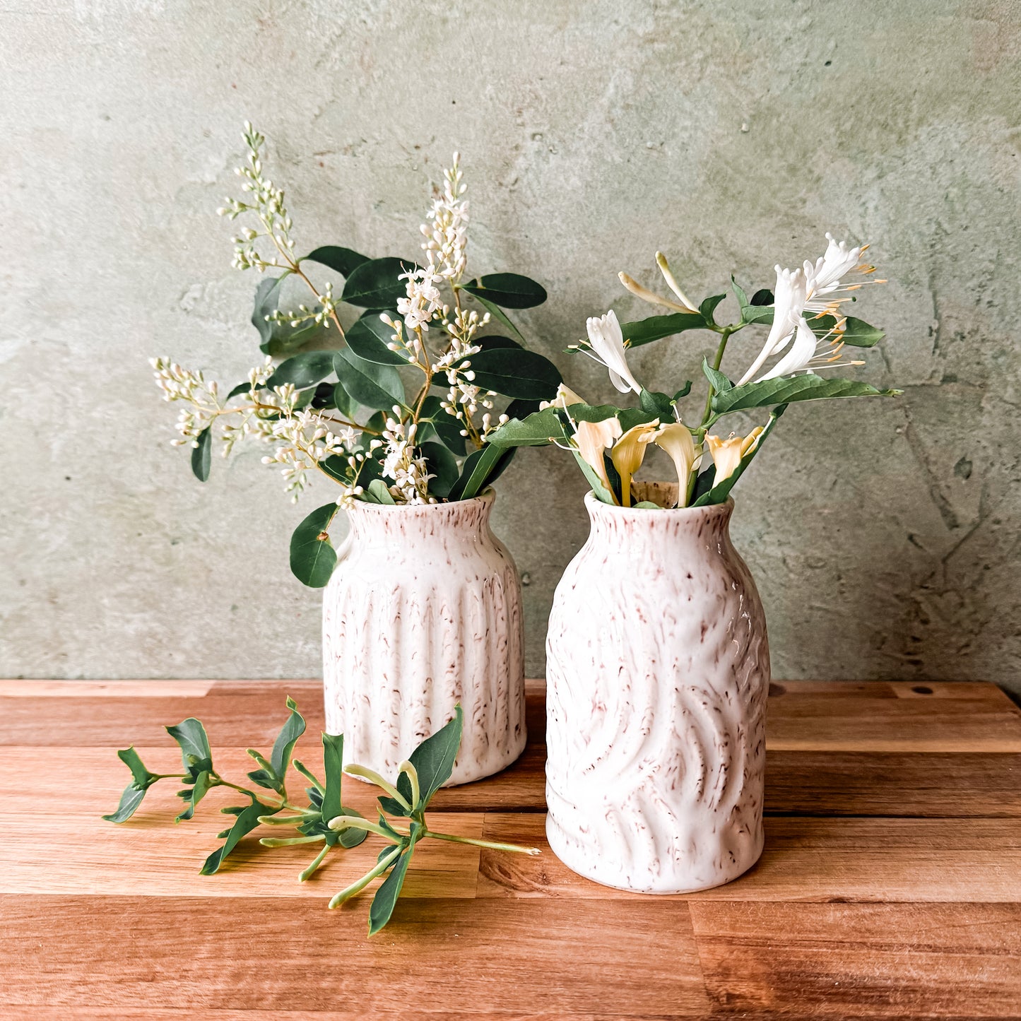 Cream Speckled Bud Vases (Set)