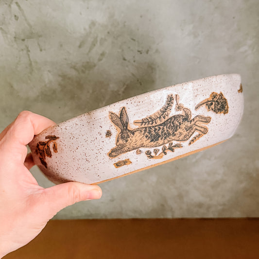 Scalloped Bunny Pie Dish