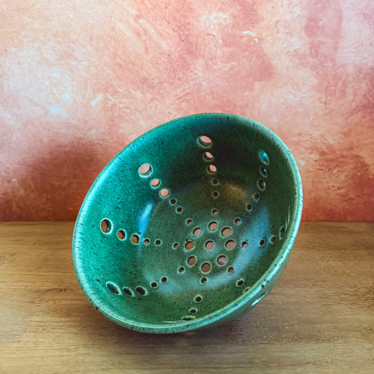 6" Speckled Mint Berry Bowl