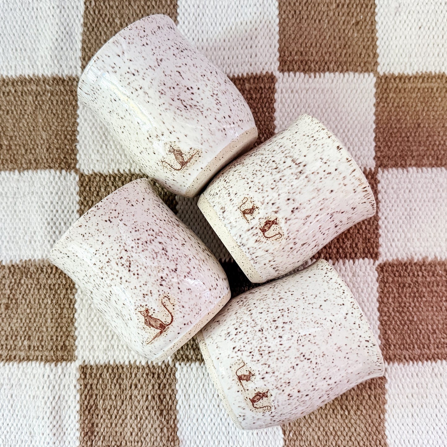 Speckled Mouse Thumb Tumbler