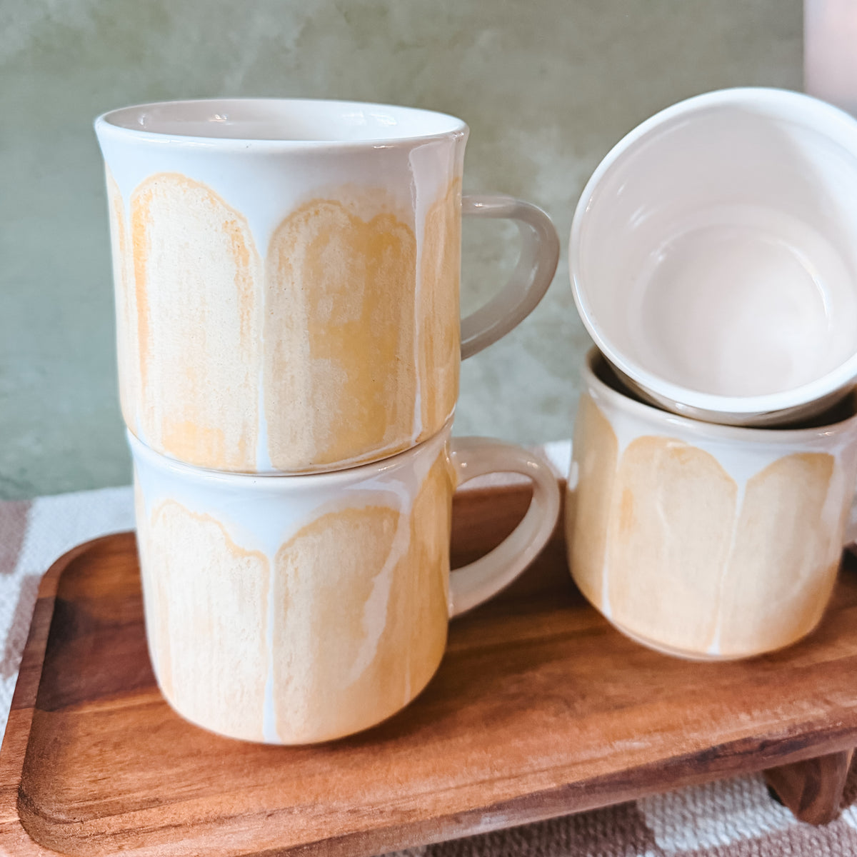 10oz Yellow Stripe Mug