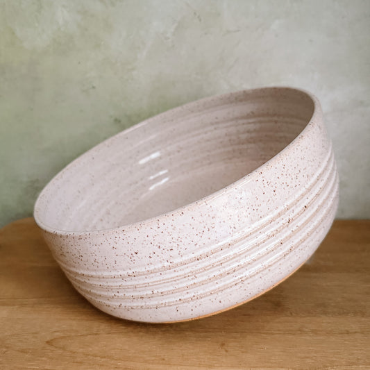 9" Speckled Ribbed Serving Bowl